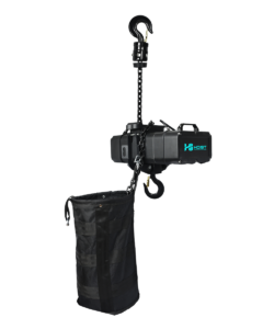 Hoist with plug behind